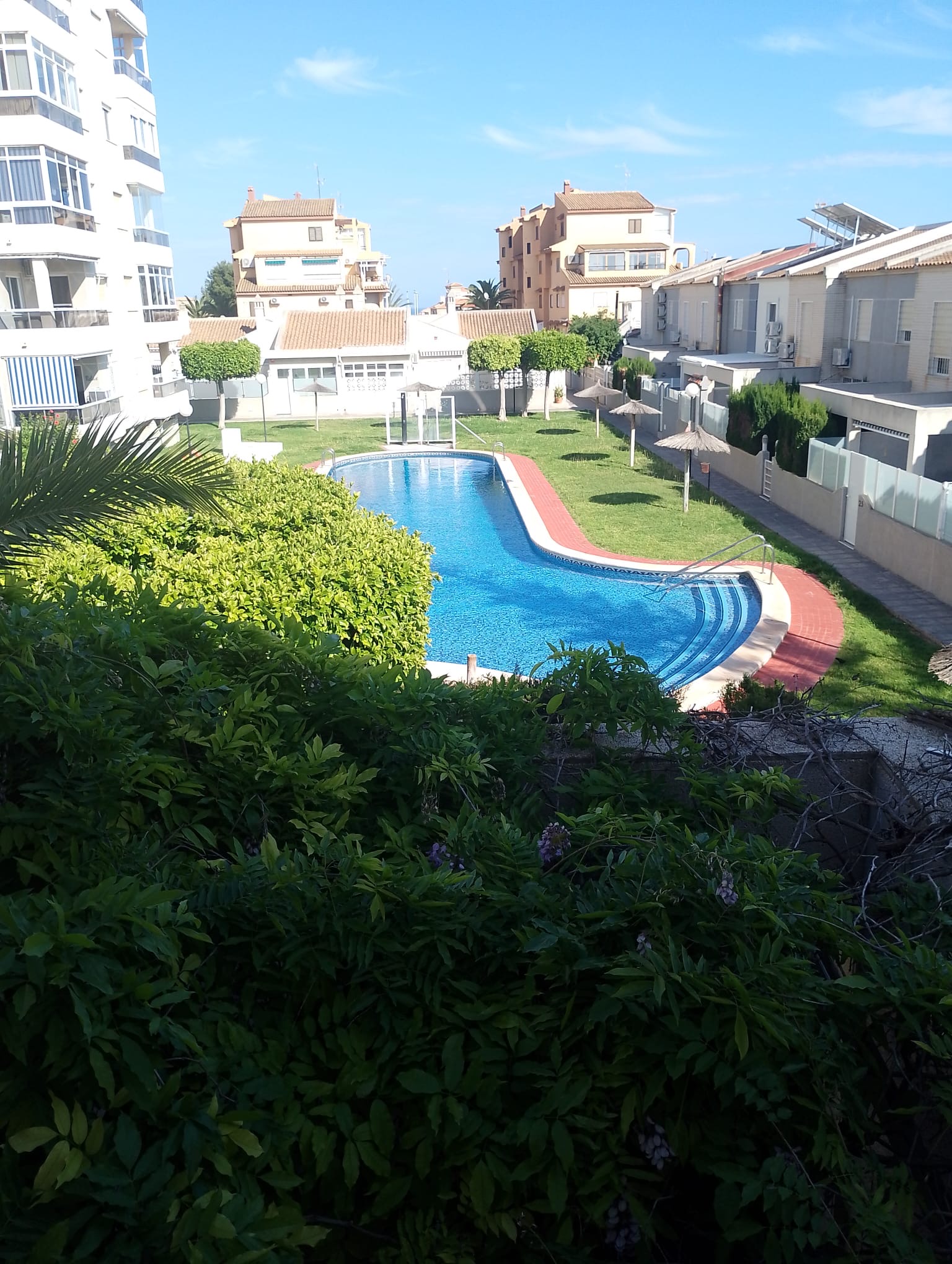 ESPECTACULAR DUPLEX ADOSADO EN TORREVIEJA